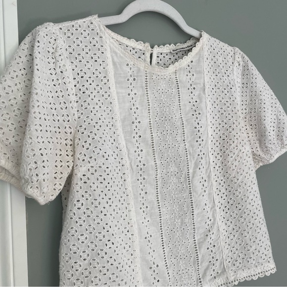 Abercrombie & Fitch Eyelet Embroidered Button Up Back Puff Sleeve Blouse - Picture 3 of 12